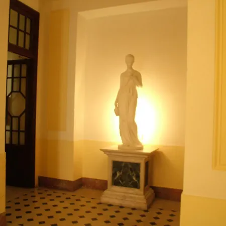 Ara Pacis Inn-3